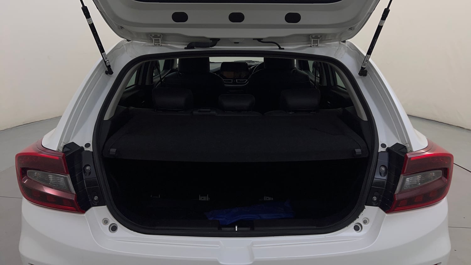 Used 2024 Maruti Suzuki Baleno Alpha AGS Petrol Automatic interior DICKY INSIDE VIEW