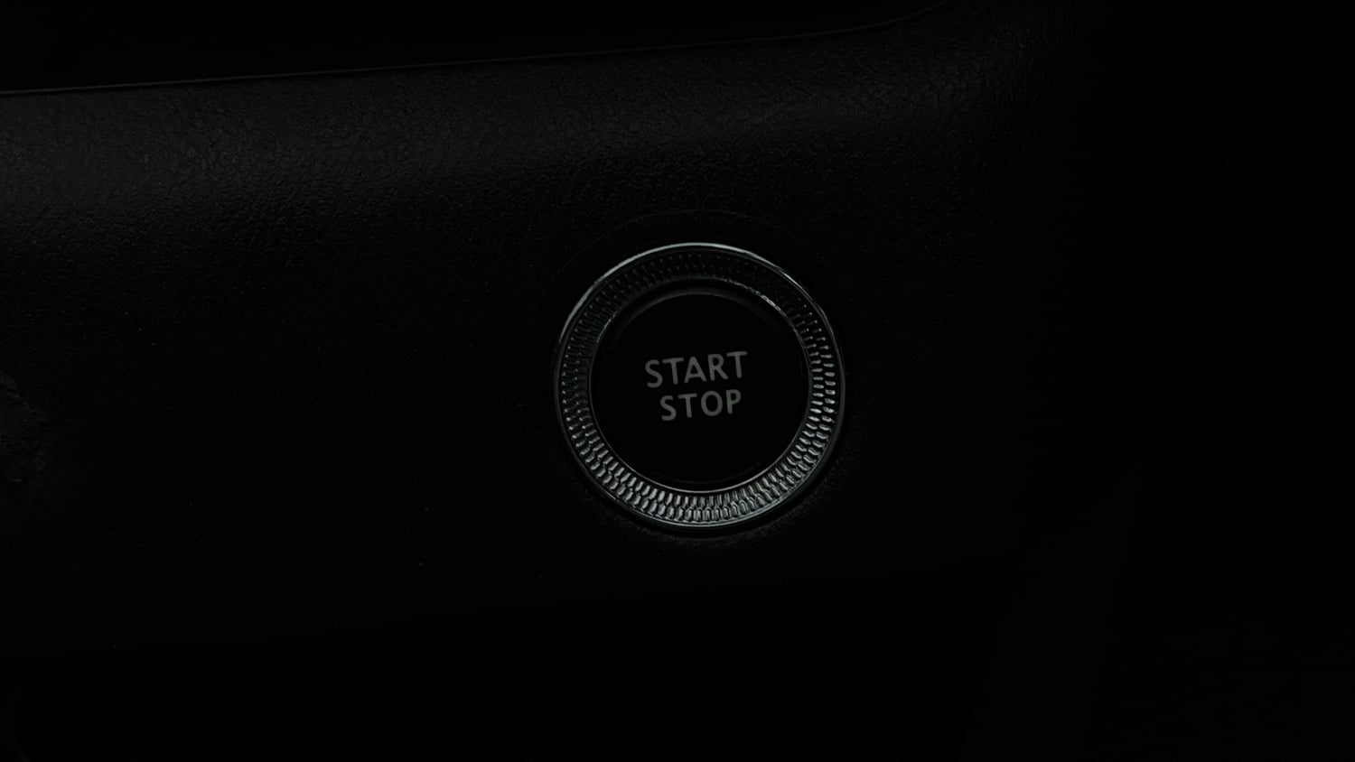 Used 2021 Nissan Magnite XV Premium Petrol Manual top_features Keyless start