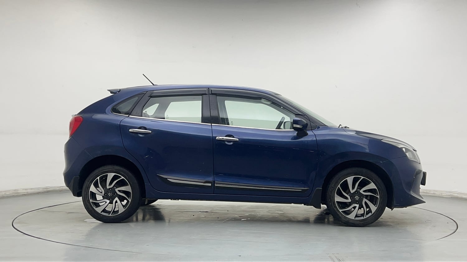 Used 2019 Maruti Suzuki Baleno Zeta Petrol Manual exterior RIGHT SIDE VIEW
