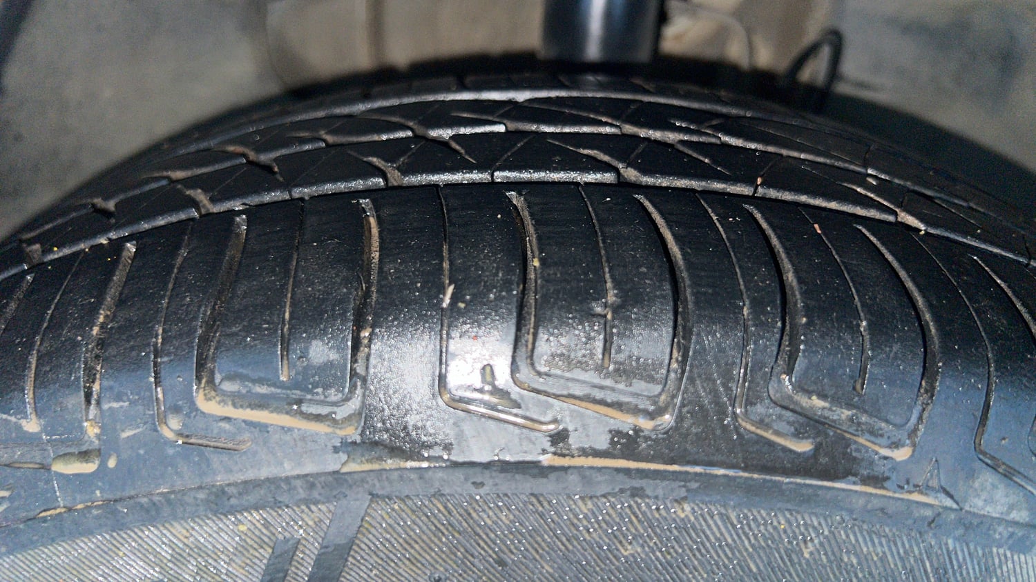 Used 2021 Tata Tiago XT Petrol Manual tyres RIGHT FRONT TYRE TREAD VIEW