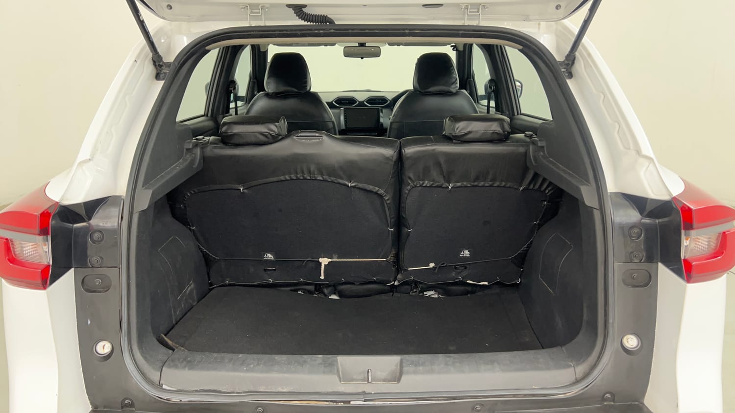 Used 2025 Nissan Magnite Visia B4D 1.0 Petrol MT Petrol Manual interior DICKY INSIDE VIEW