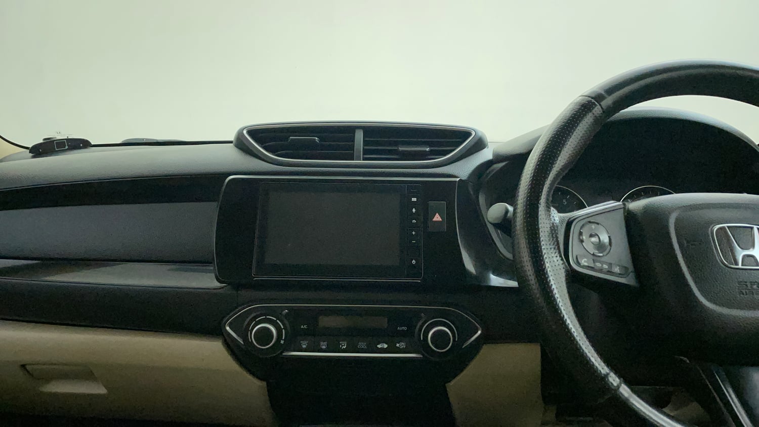 Used 2021 Honda Amaze 1.2 VX CVT Petrol Petrol Automatic interior MUSIC SYSTEM & AC CONTROL VIEW