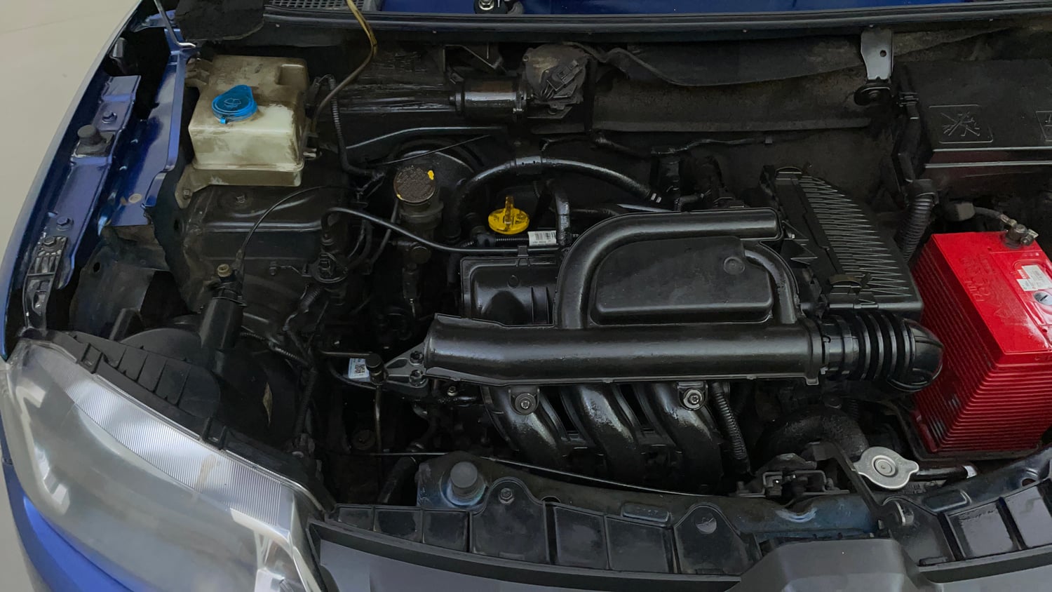 Used 2017 Renault Kwid CLIMBER 1.0 AMT Petrol Automatic engine ENGINE RIGHT SIDE VIEW
