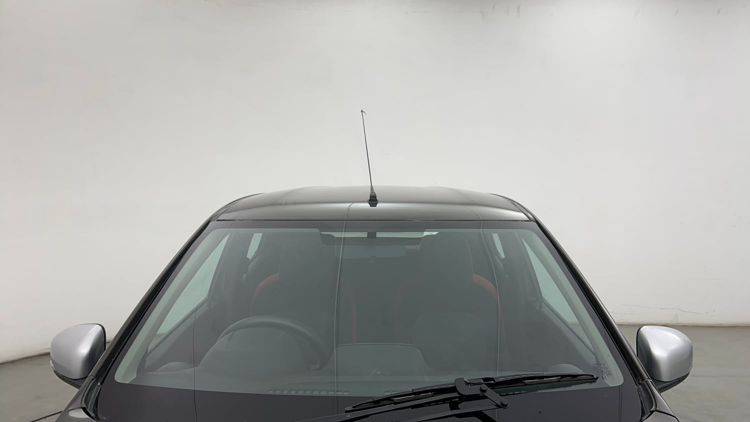Used 2023 Renault Kwid RXT 1.0 AMT Petrol Automatic exterior FRONT WINDSHIELD VIEW