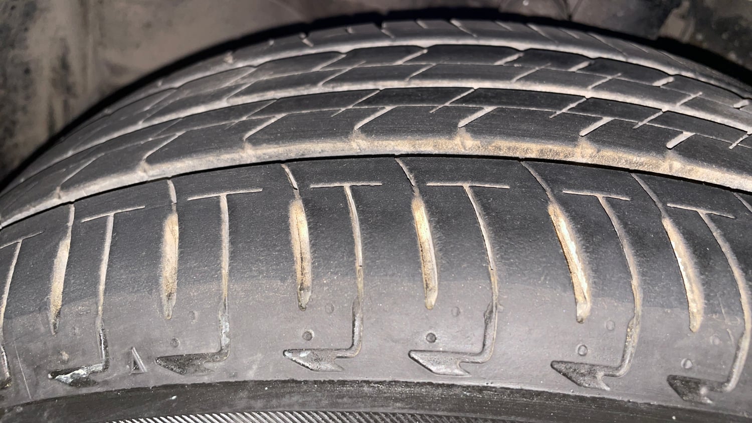Used 2020 Honda City VX CVT Petrol Petrol Automatic tyres LEFT FRONT TYRE TREAD VIEW