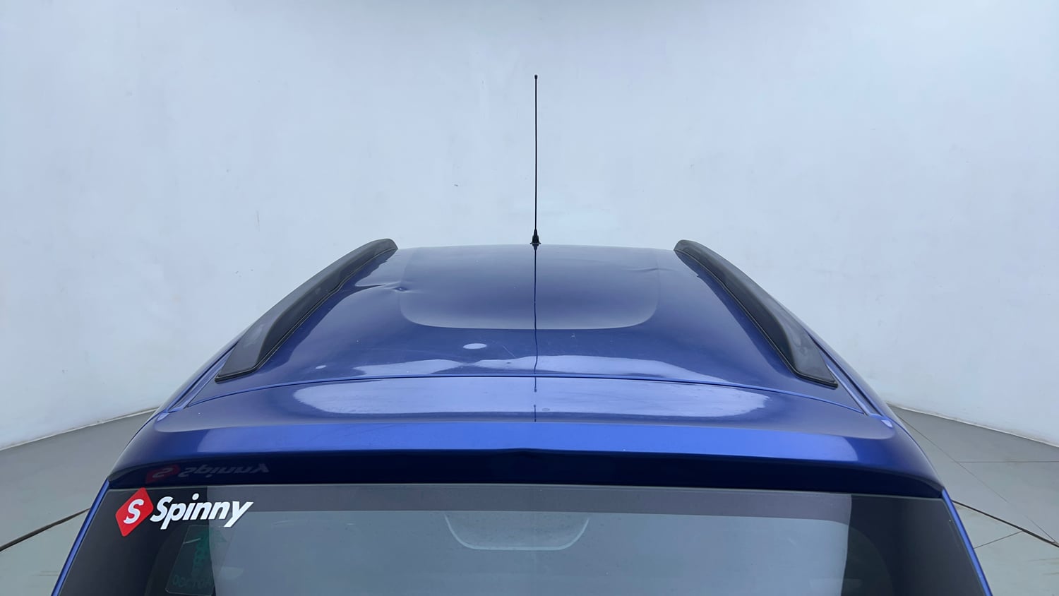 Used 2018 Renault Kwid CLIMBER 1.0 AMT Petrol Automatic exterior EXTERIOR ROOF VIEW