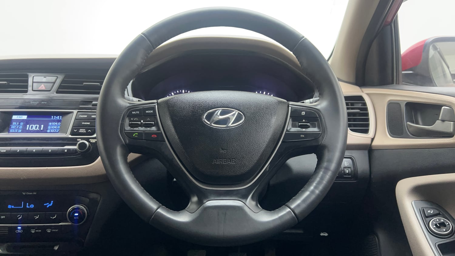 Used 2016 Hyundai Elite i20 Asta 1.2 Petrol Manual interior STEERING VIEW