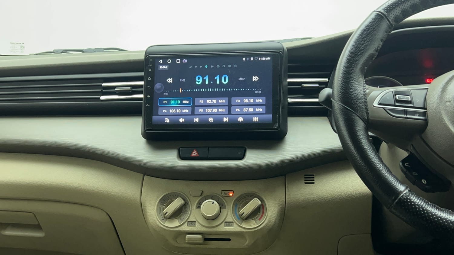 Used 2020 Maruti Suzuki New Ertiga VXi Petrol Manual top_features Integrated (in-dash) music system