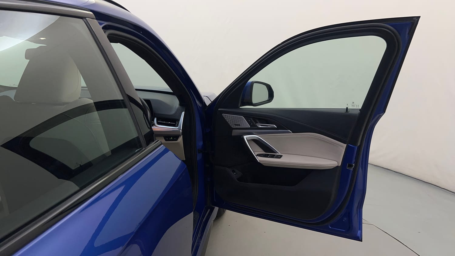 Used 2023 BMW X1 sDrive18i M Sport Petrol Automatic interior RIGHT FRONT DOOR OPEN VIEW