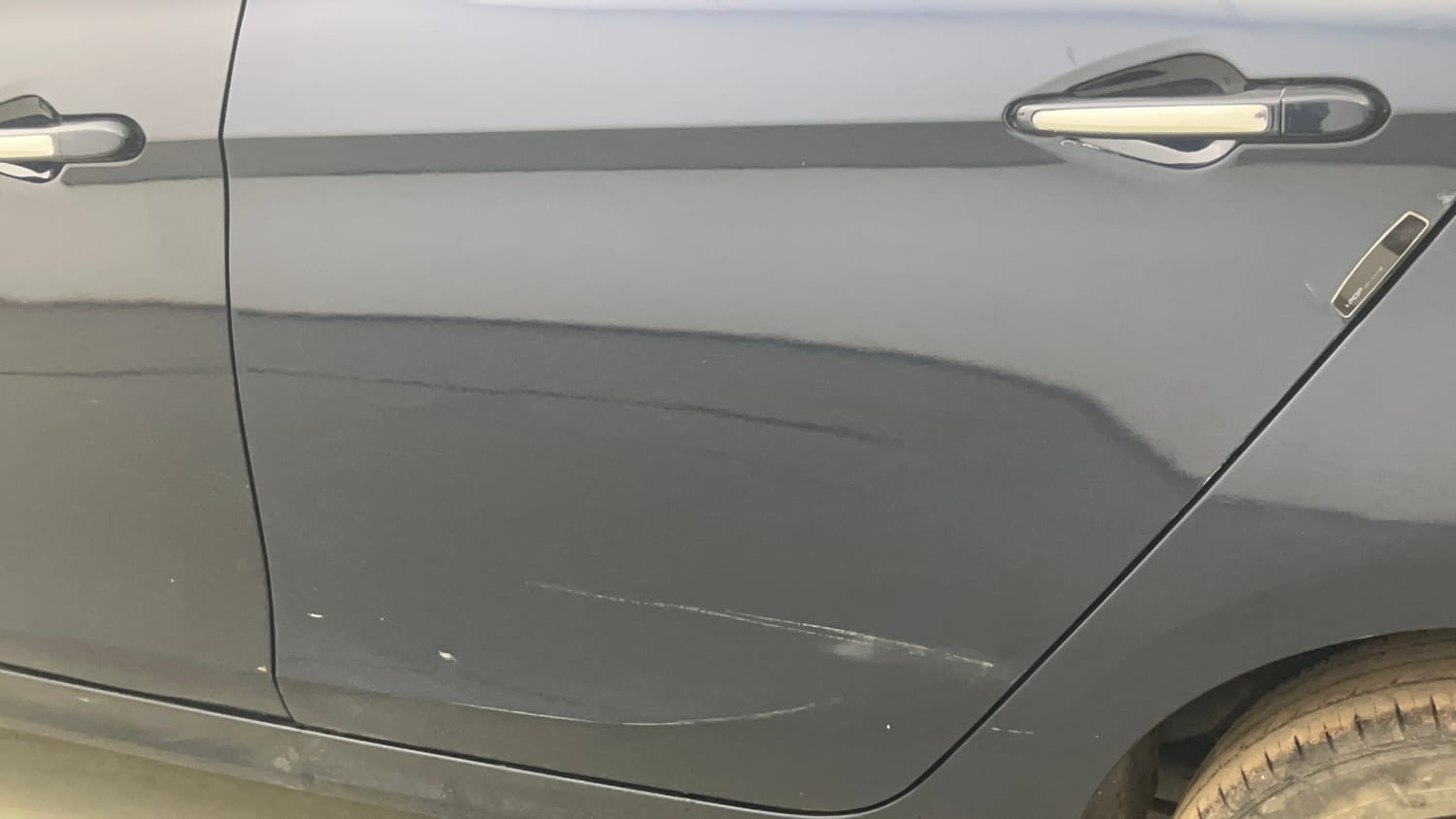 Used 2022 Tata Tigor XZ Plus Petrol Manual dents MINOR DENT