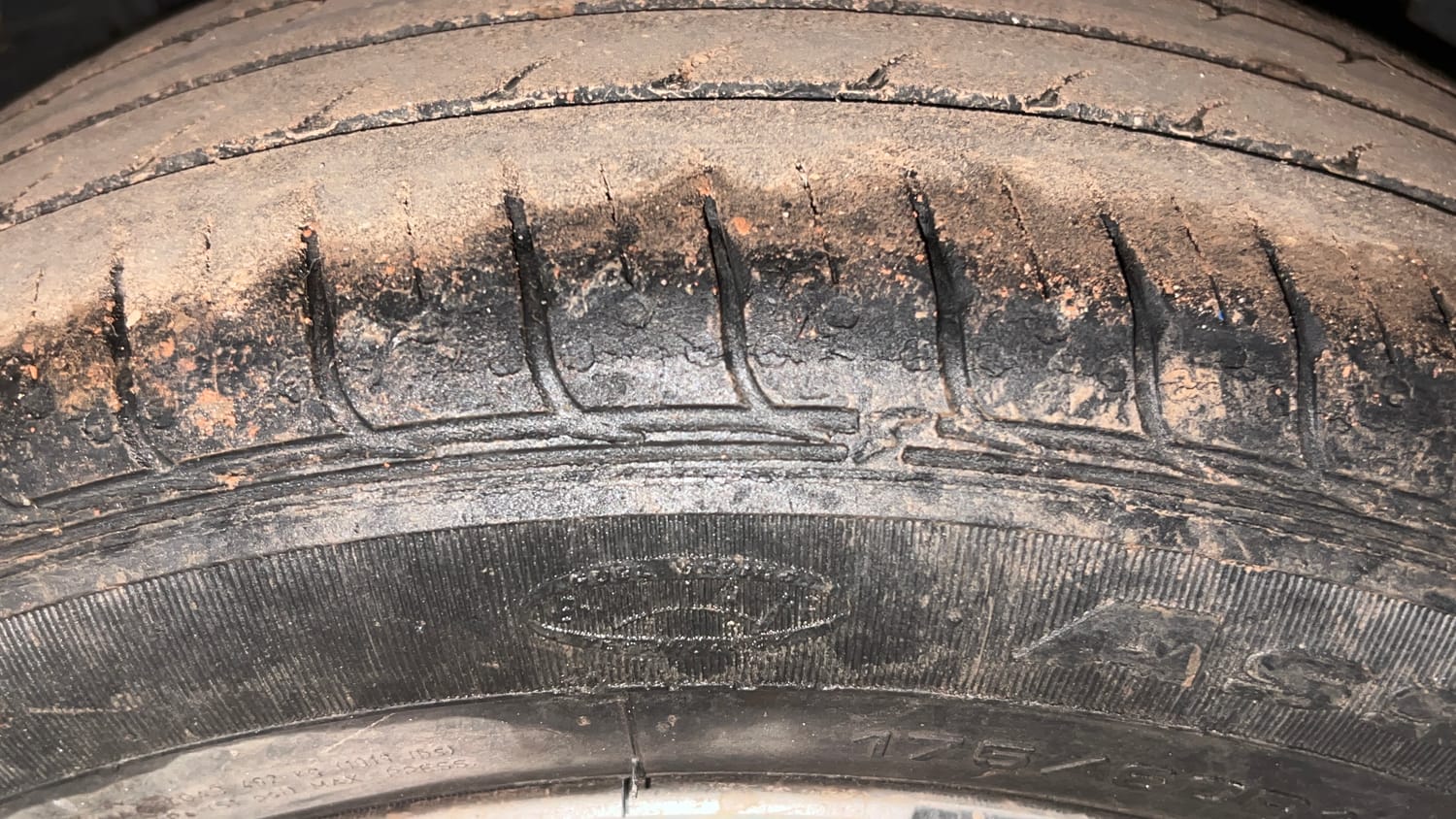 Used 2022 Tata Tigor XZ Plus Petrol Manual tyres LEFT REAR TYRE TREAD VIEW