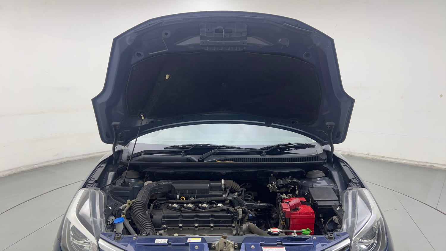Used 2019 Maruti Suzuki Baleno Zeta Petrol Manual engine ENGINE & BONNET OPEN FRONT VIEW