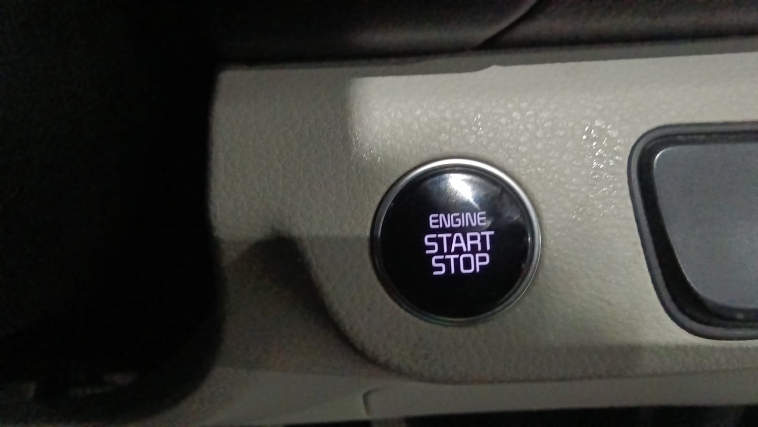 Used 2021 Kia Seltos HTX 1.5 Petrol Manual top_features Keyless start