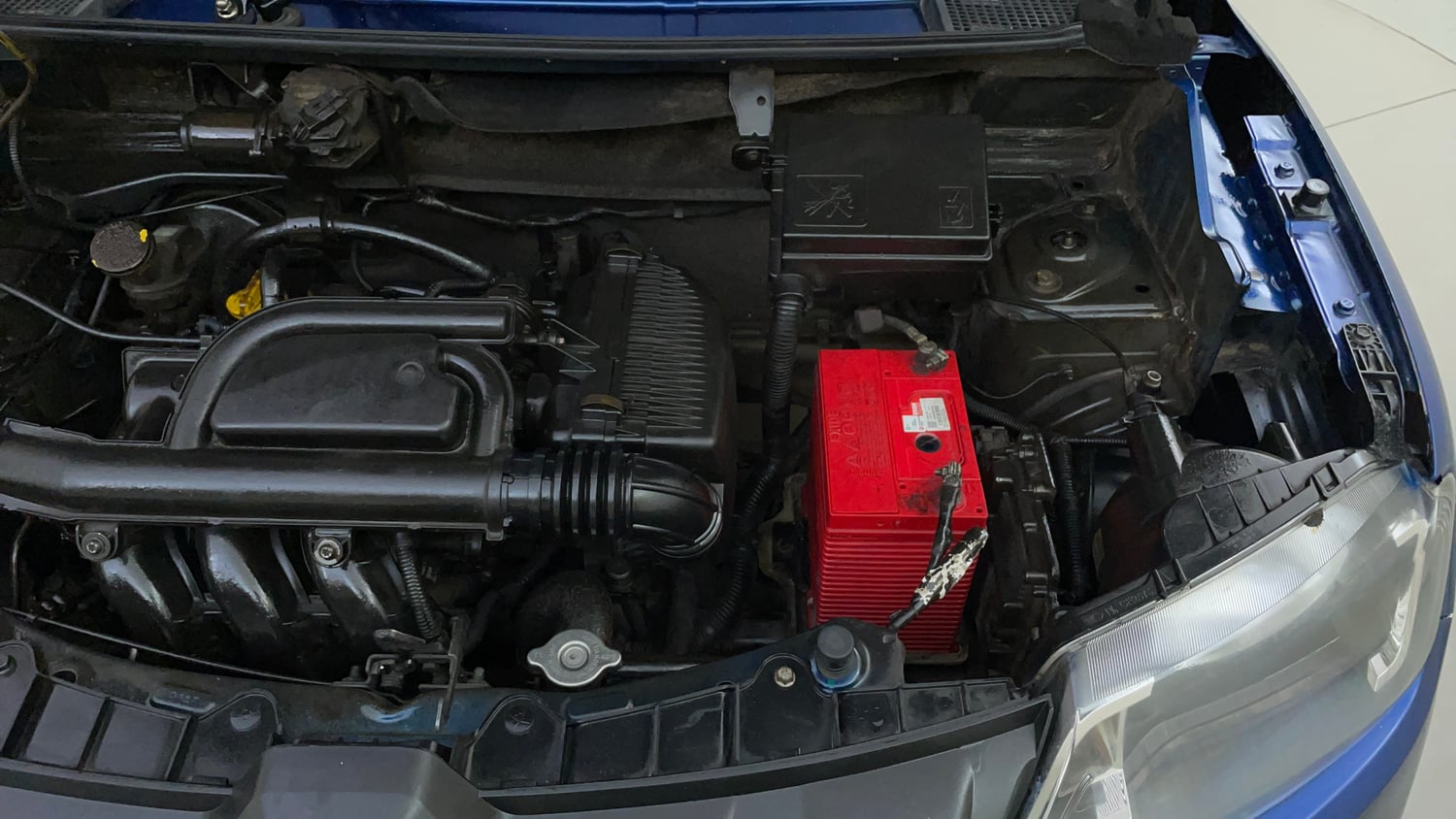Used 2017 Renault Kwid CLIMBER 1.0 AMT Petrol Automatic engine ENGINE LEFT SIDE VIEW