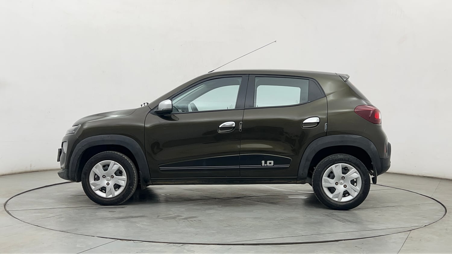Used 2023 Renault Kwid RXT 1.0 AMT Petrol Automatic exterior LEFT SIDE VIEW