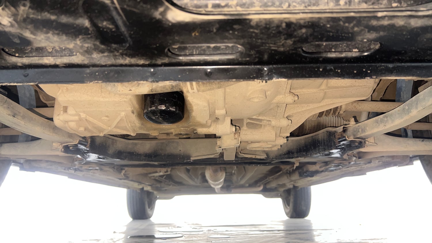 Used 2023 Nissan Magnite XL Petrol Manual extra FRONT LEFT UNDERBODY VIEW