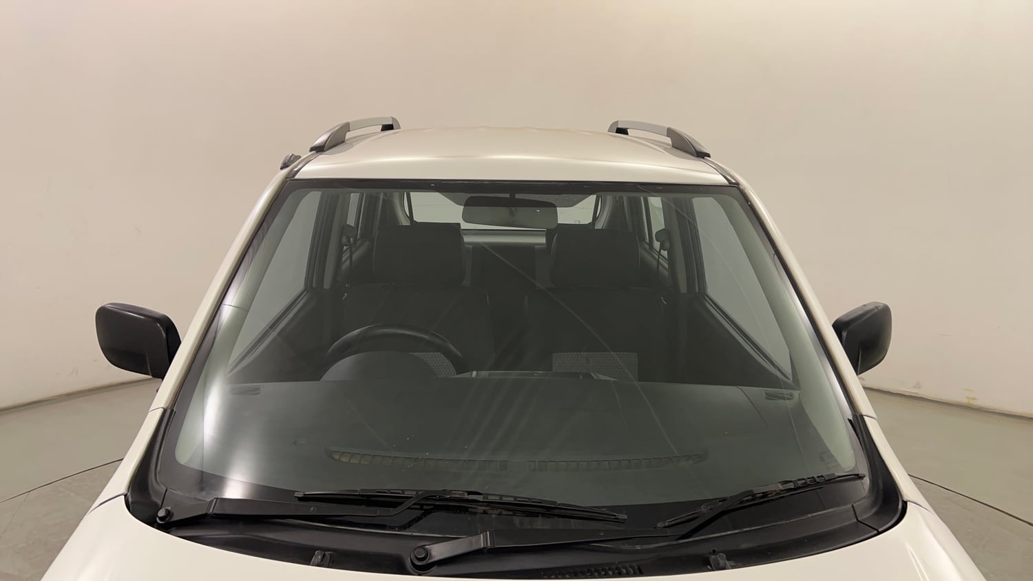 Used 2012 Maruti Suzuki Wagon R LXi Petrol Manual exterior FRONT WINDSHIELD VIEW