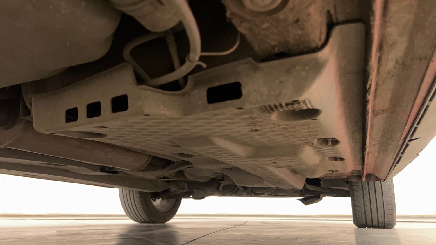 Used 2022 Volkswagen Polo Highline Plus 1.0L TSI Petrol Manual extra REAR RIGHT UNDERBODY VIEW