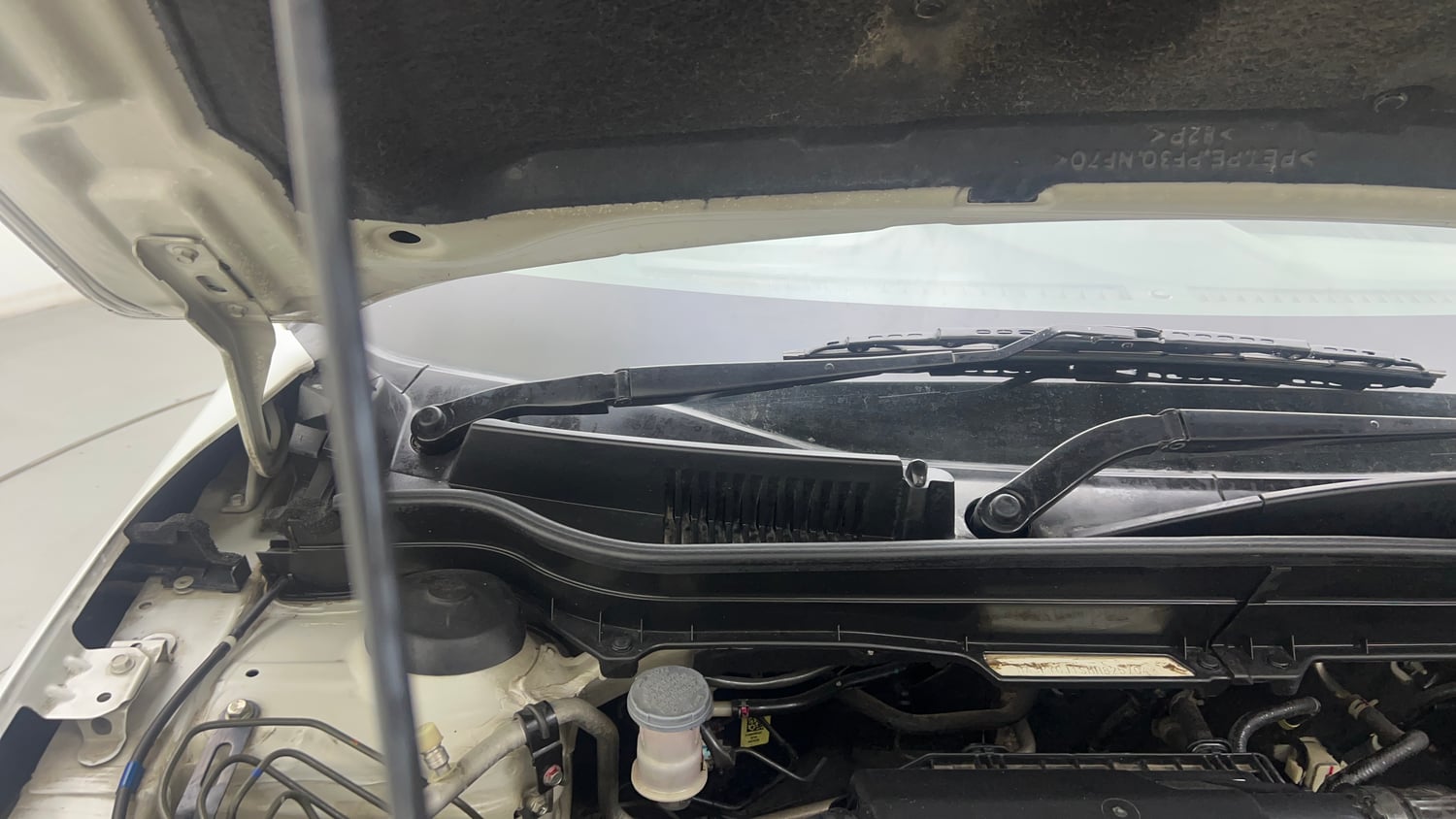 Used 2021 Toyota Urban Cruiser High Grade MT Petrol Manual engine ENGINE RIGHT SIDE HINGE & APRON VIEW