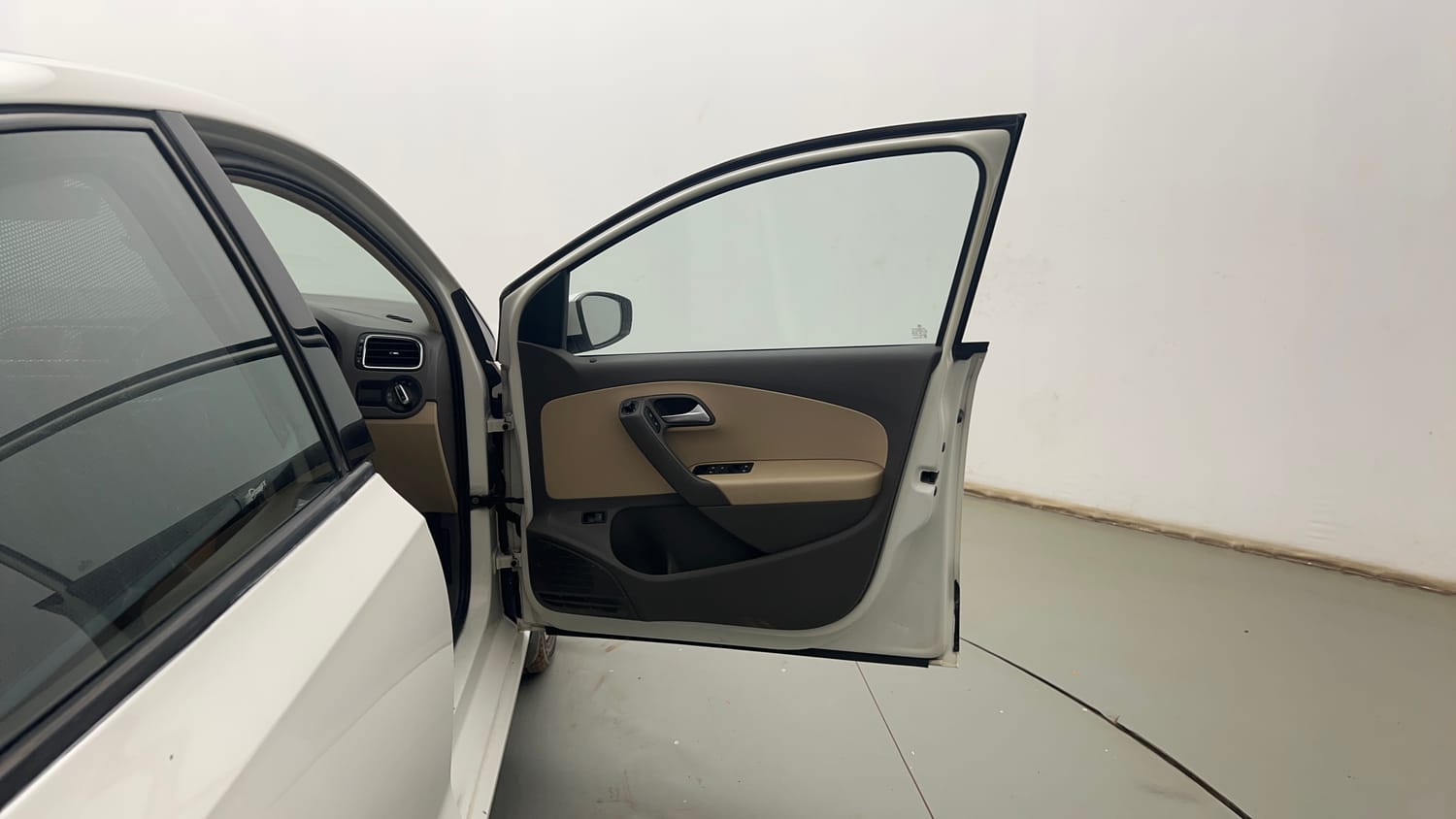 Used 2017 Volkswagen Vento Highline Plus 1.2 (P) AT 16 Alloy Petrol Automatic interior RIGHT FRONT DOOR OPEN VIEW