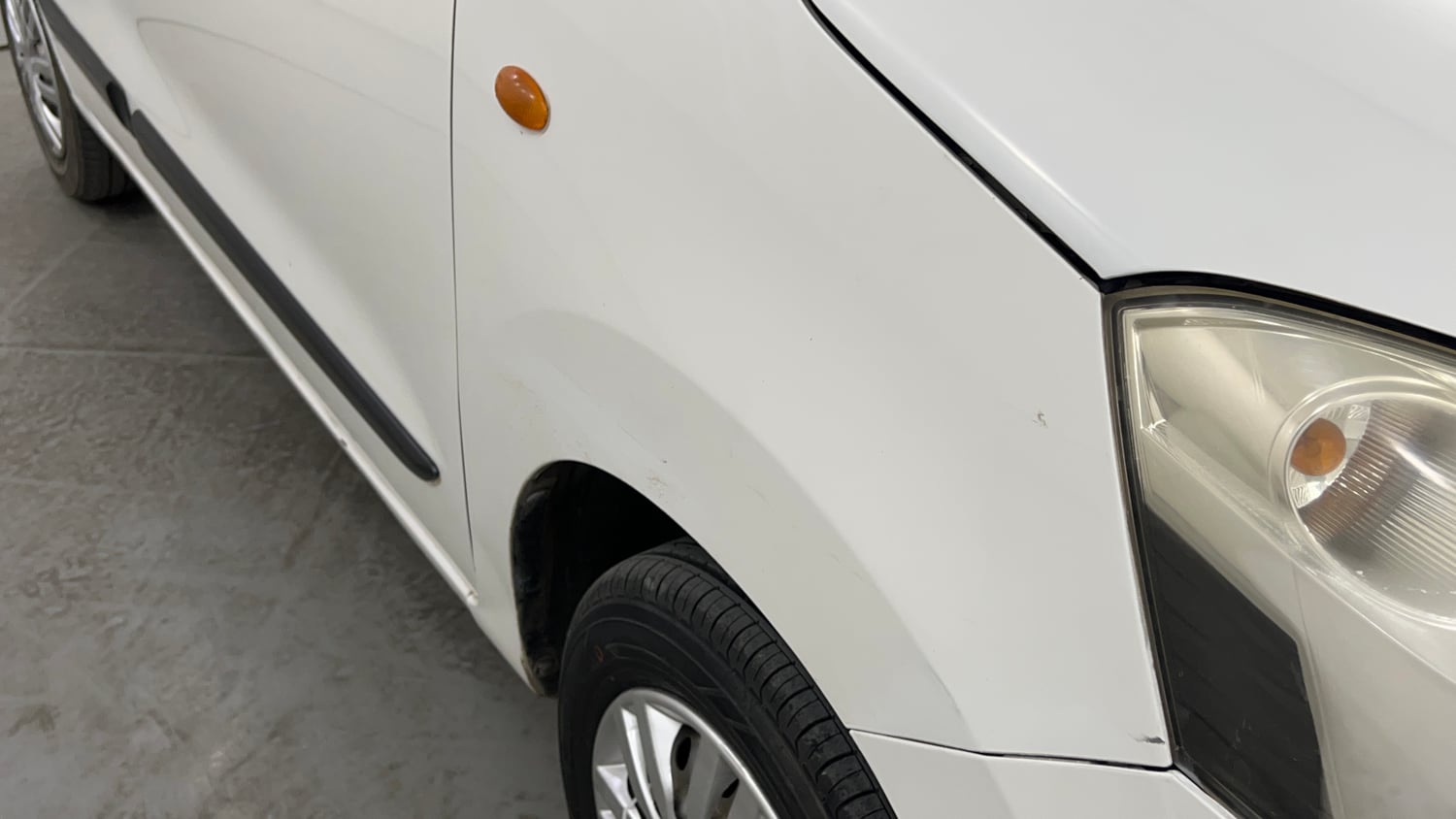 Used 2012 Maruti Suzuki Wagon R LXi Petrol Manual dents MINOR SCRATCH