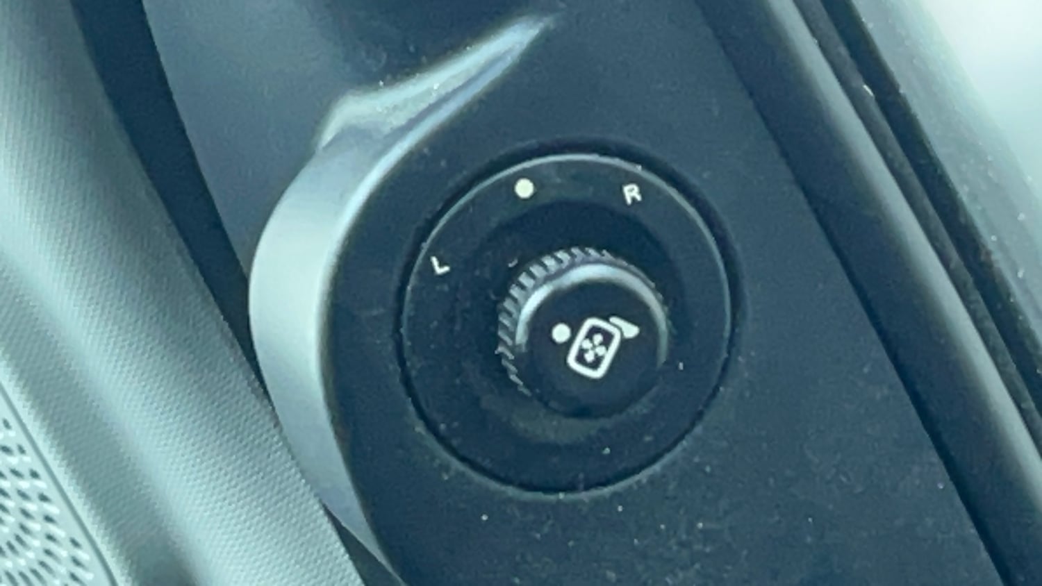 Used 2021 Tata Tiago XT Petrol Manual top_features Adjustable ORVM