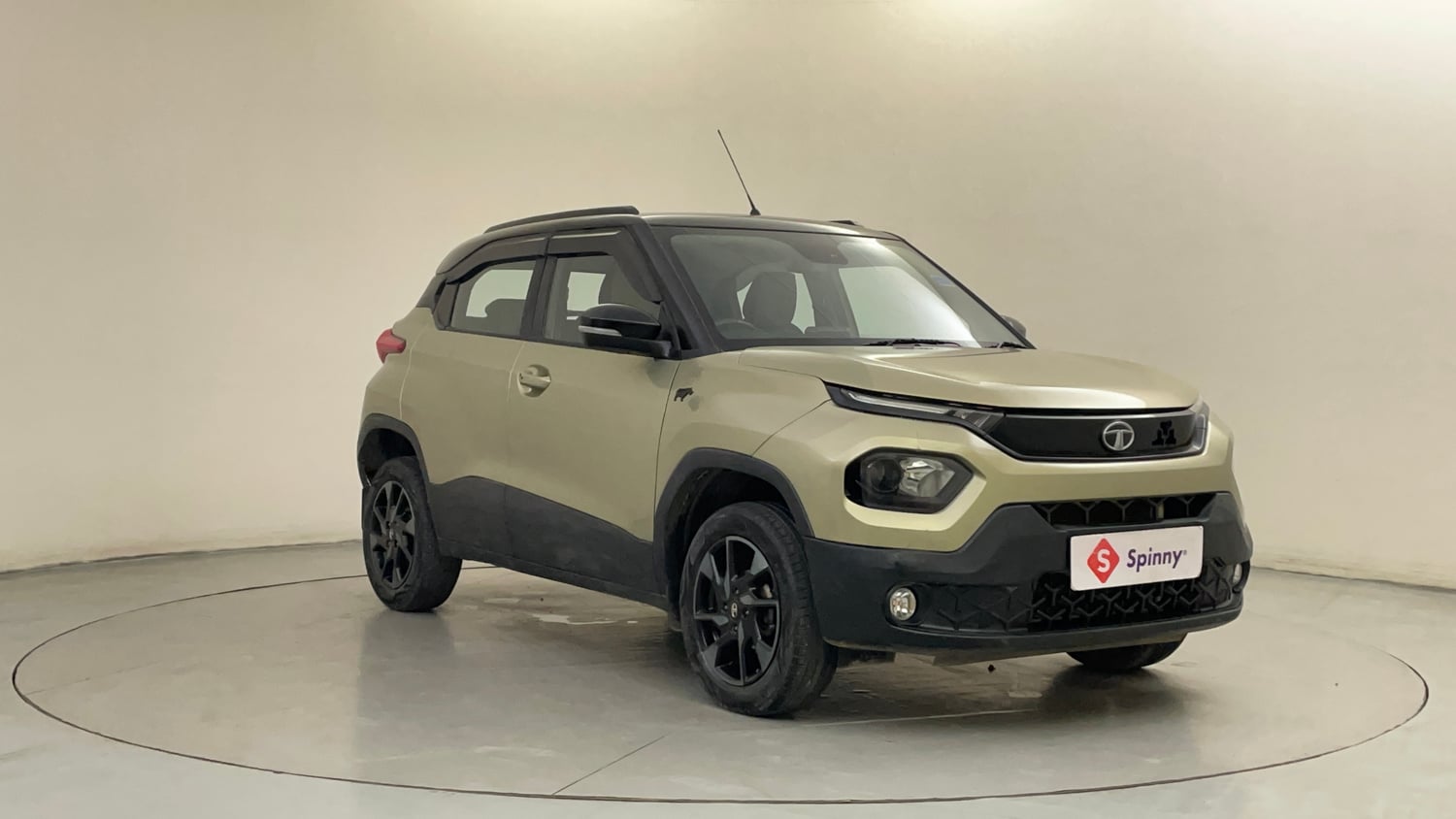 Used 2022 Tata Punch Kaziranga Creative AMT Petrol Automatic exterior RIGHT FRONT CORNER VIEW