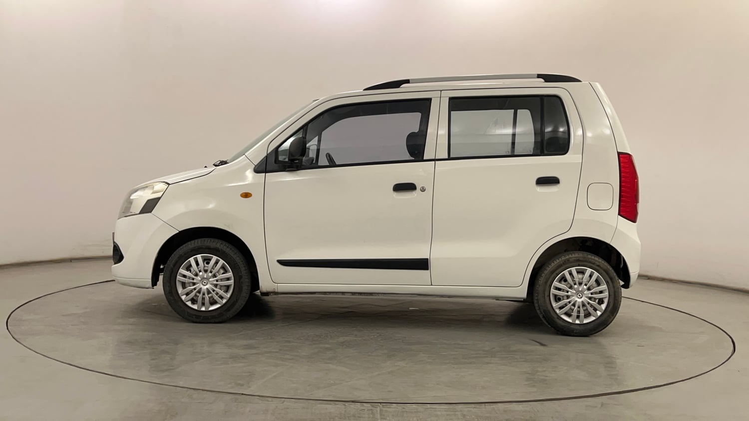 Used 2012 Maruti Suzuki Wagon R LXi Petrol Manual exterior LEFT SIDE VIEW