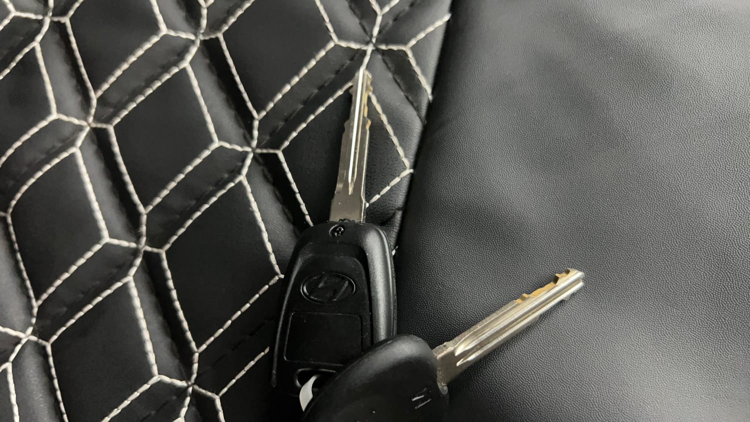 Used 2017 Hyundai Eon Sportz Petrol Manual extra CAR KEY VIEW