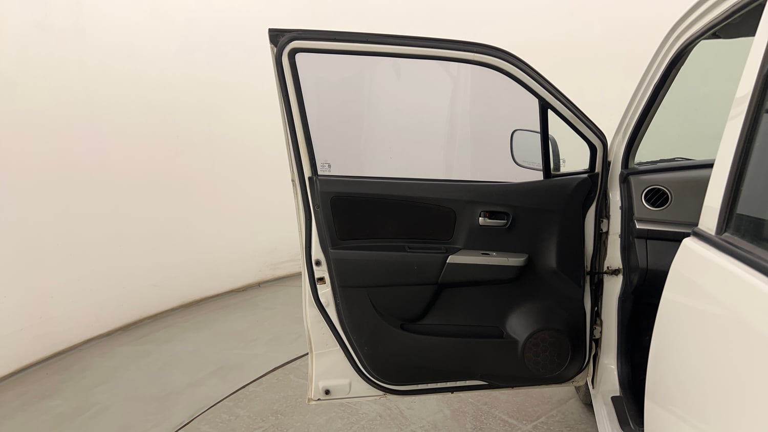 Used 2012 Maruti Suzuki Wagon R LXi Petrol Manual interior LEFT FRONT DOOR OPEN VIEW