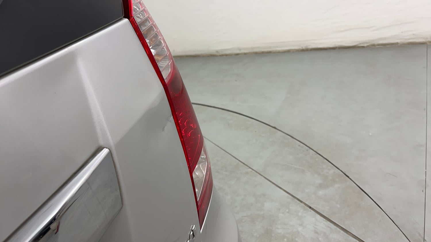 Used 2012 Maruti Suzuki Wagon R 1.0 VXi Petrol Manual dents MINOR SCRATCH
