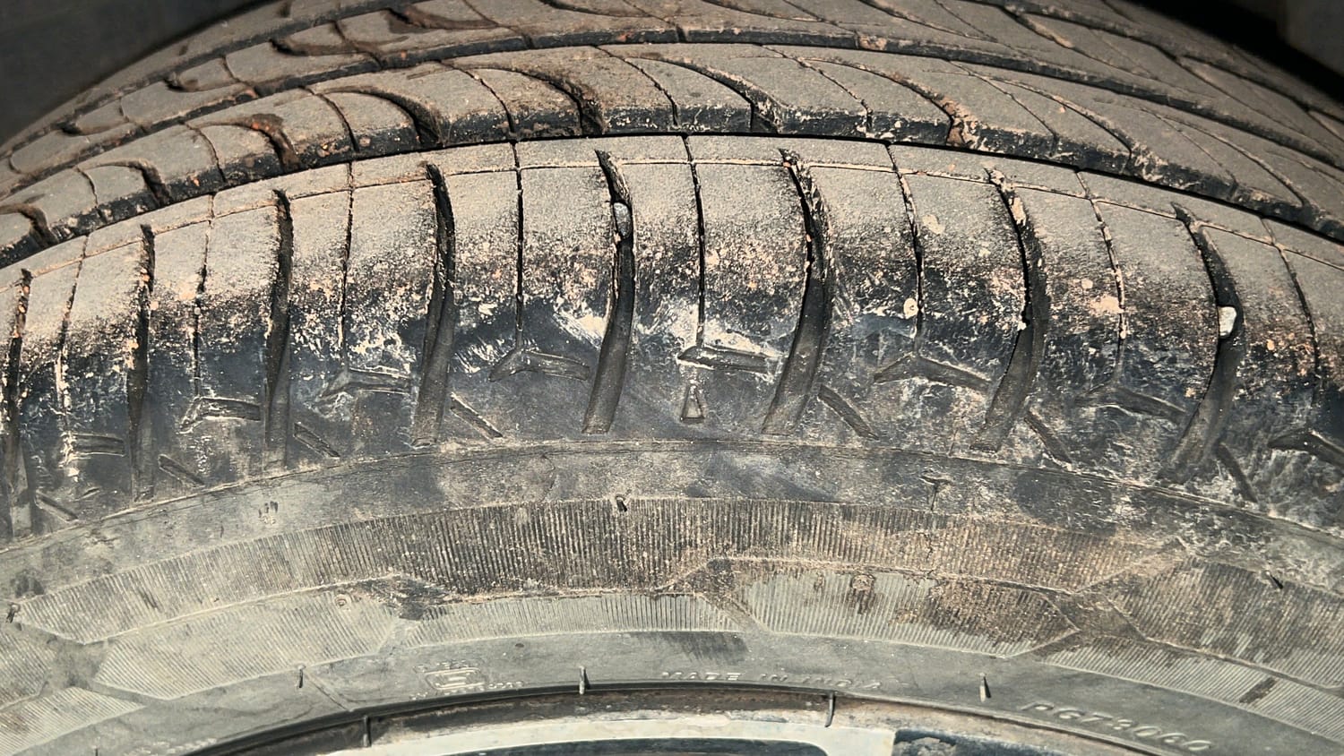 Used 2018 Tata Tigor Revotron XZA Petrol Automatic tyres LEFT REAR TYRE TREAD VIEW