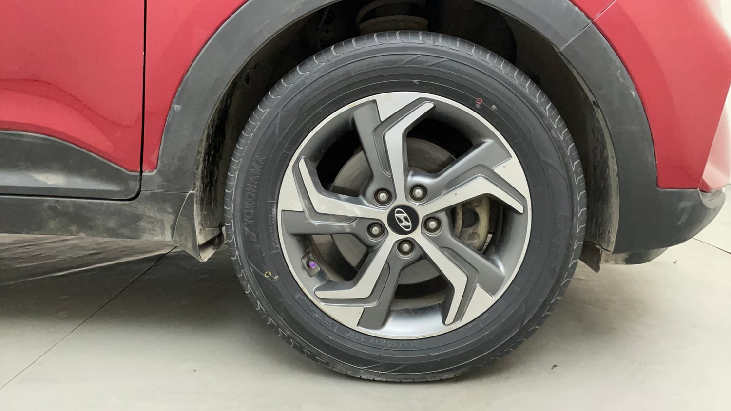 Used 2018 Hyundai Creta SX 1.6 AT Petrol Petrol Automatic tyres RIGHT FRONT TYRE RIM VIEW