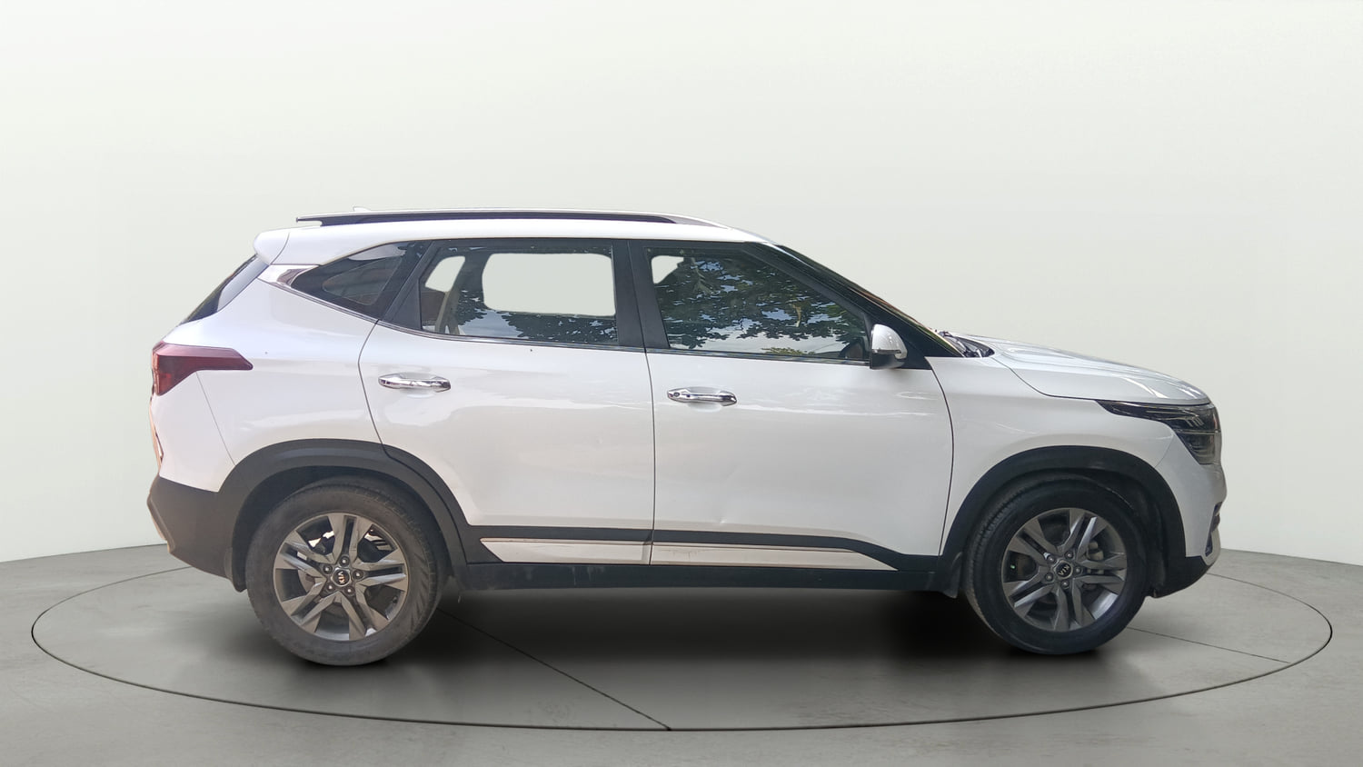 Used 2021 Kia Seltos HTX 1.5 Petrol Manual exterior RIGHT SIDE VIEW