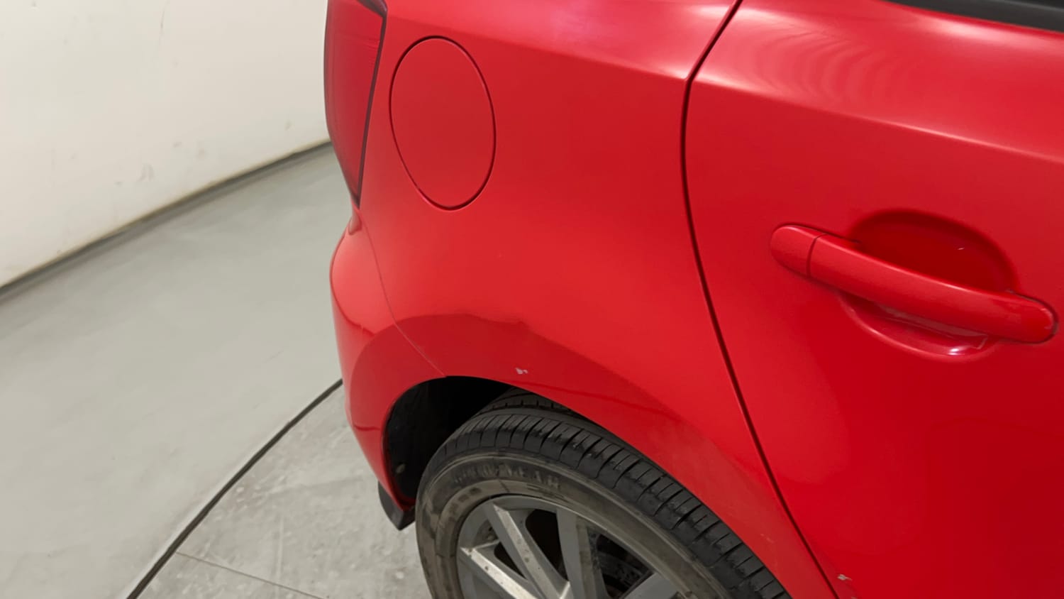 Used 2022 Volkswagen Polo Highline Plus 1.0L TSI Petrol Manual dents MINOR DENT