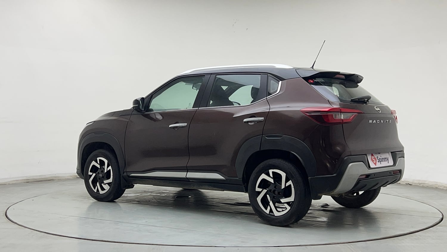 Used 2021 Nissan Magnite XV Premium Petrol Manual exterior LEFT REAR CORNER VIEW
