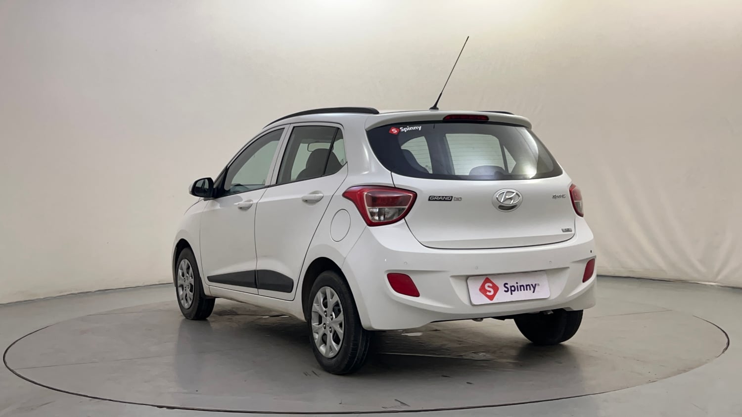 Used 2016 Hyundai Grand i10 Sportz 1.2 Kappa VTVT Petrol Manual exterior LEFT REAR CORNER VIEW