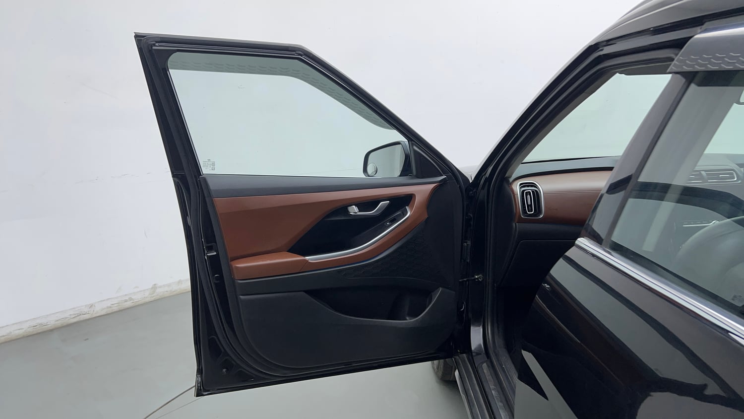 Used 2023 Hyundai Alcazar Prestige 7 STR 1.5 Diesel Diesel Manual interior LEFT FRONT DOOR OPEN VIEW