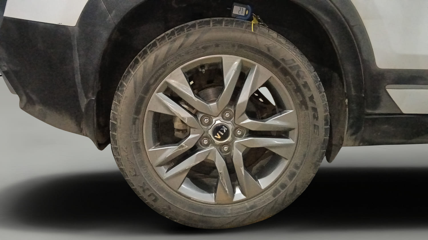Used 2021 Kia Seltos HTX 1.5 Petrol Manual tyres RIGHT REAR TYRE RIM VIEW
