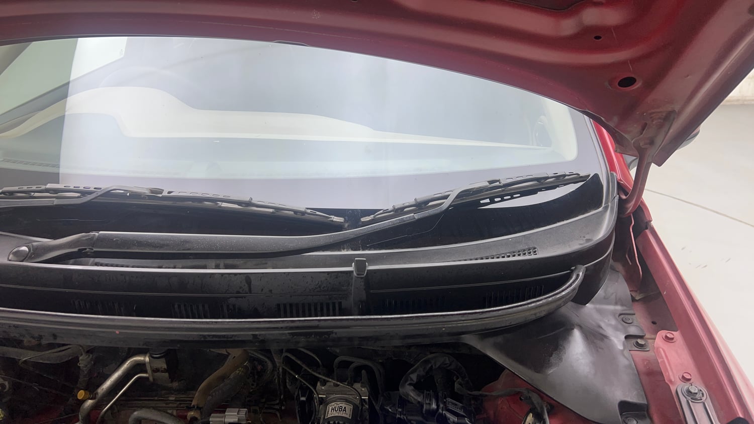Used 2016 Hyundai Elite i20 Asta 1.2 Petrol Manual engine ENGINE LEFT SIDE HINGE & APRON VIEW