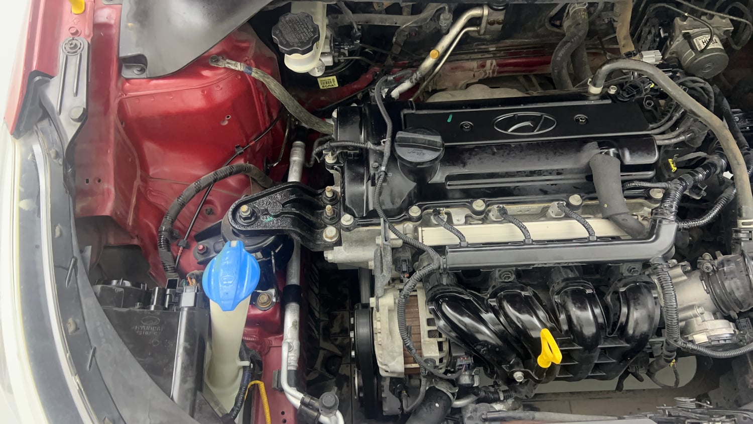 Used 2016 Hyundai Elite i20 Asta 1.2 Petrol Manual engine ENGINE RIGHT SIDE VIEW