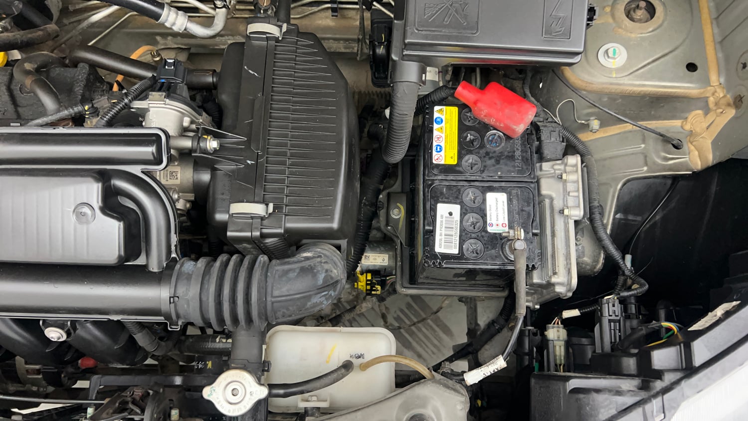 Used 2023 Renault Kwid RXT 1.0 AMT Petrol Automatic engine ENGINE LEFT SIDE VIEW