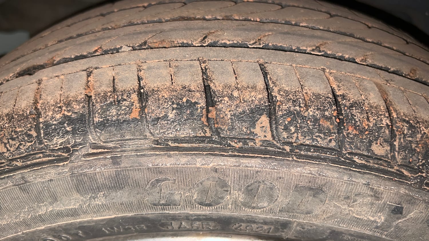 Used 2022 Tata Tigor XZ Plus Petrol Manual tyres RIGHT REAR TYRE TREAD VIEW