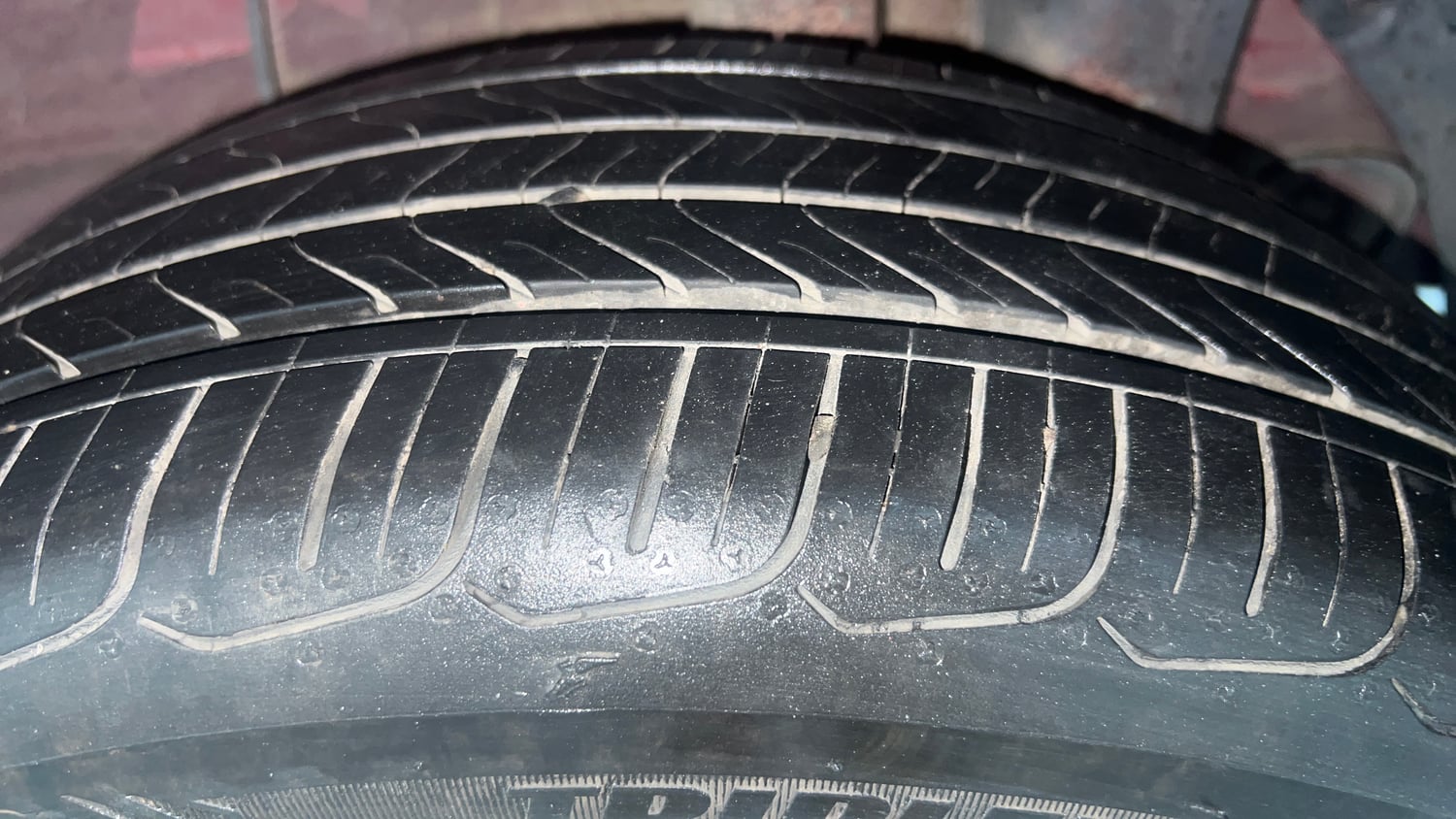 Used 2016 Hyundai Elite i20 Asta 1.2 Petrol Manual tyres LEFT REAR TYRE TREAD VIEW