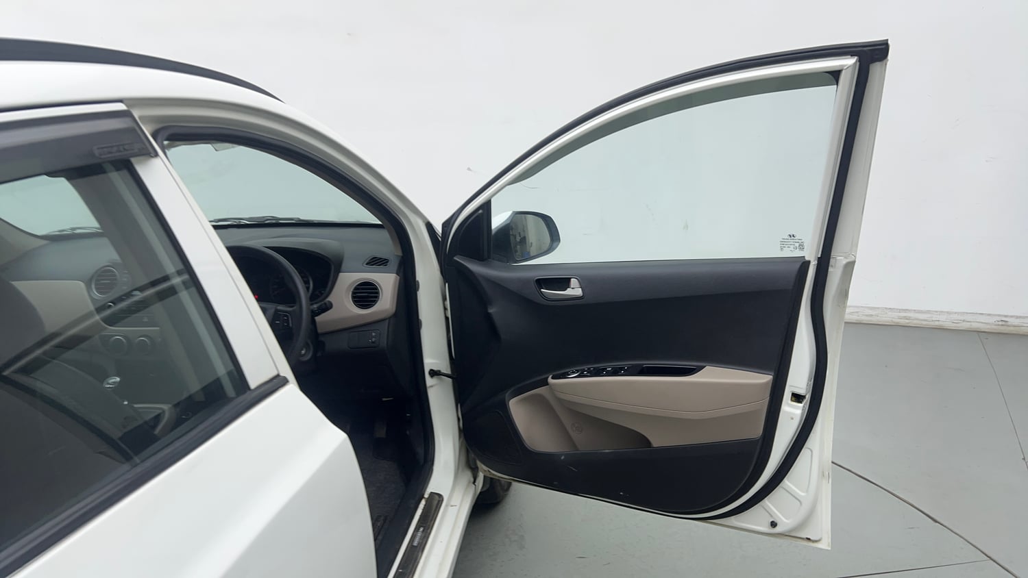 Used 2015 Hyundai Grand i10 Sportz 1.2 Kappa VTVT Petrol Manual interior RIGHT FRONT DOOR OPEN VIEW