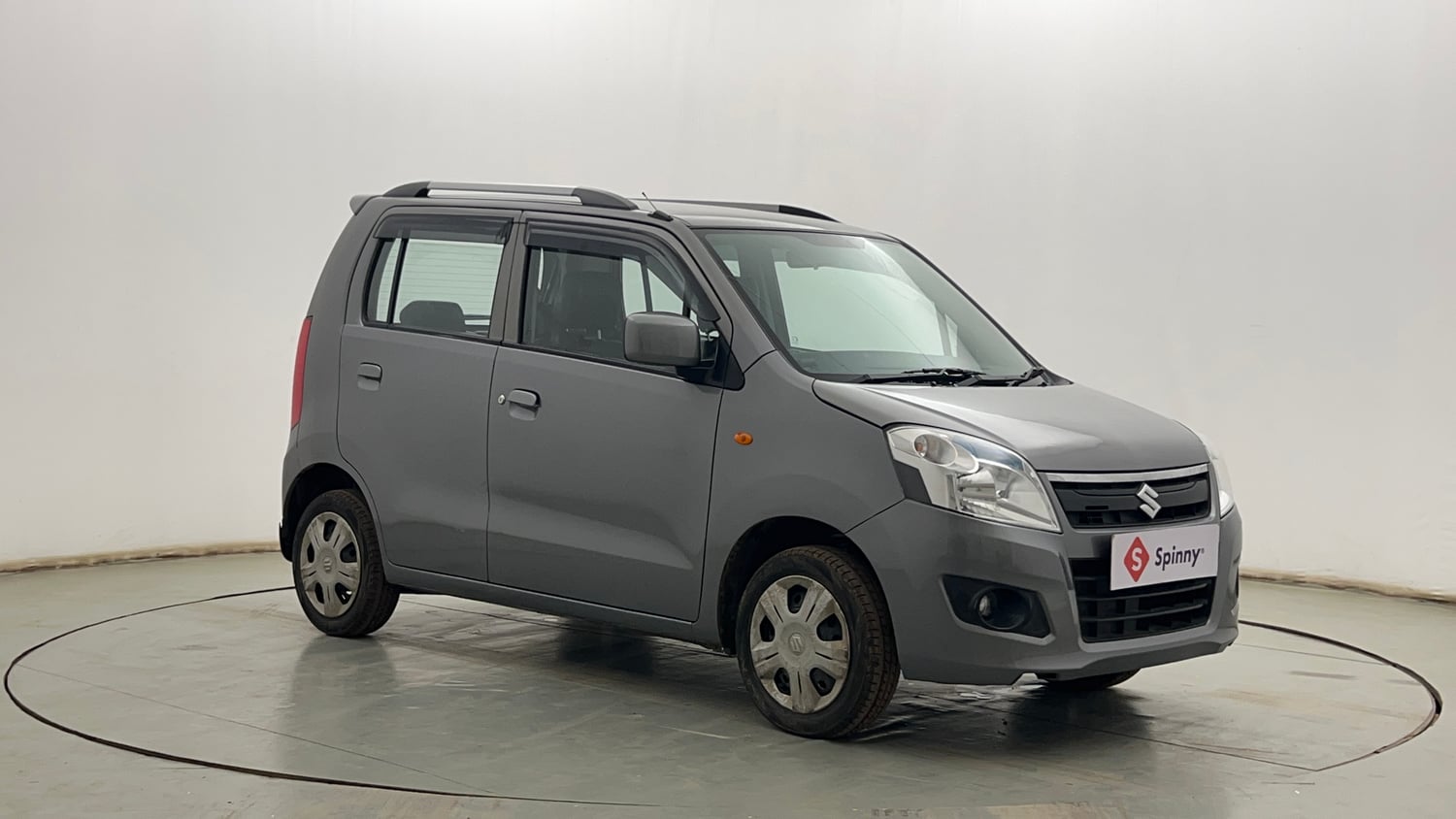 Used 2018 Maruti Suzuki Wagon R 1.0 VXI AMT Petrol Automatic exterior RIGHT FRONT CORNER VIEW