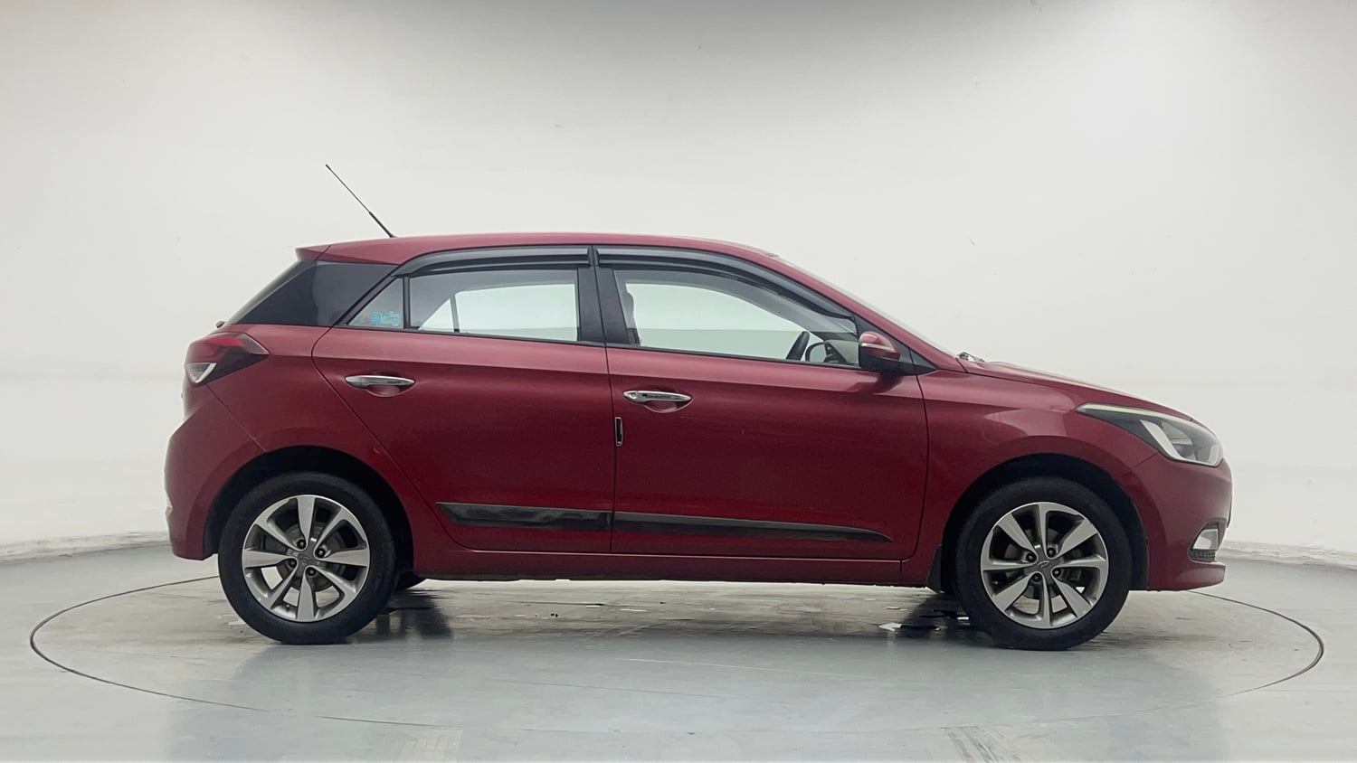 Used 2016 Hyundai Elite i20 Asta 1.2 Petrol Manual exterior RIGHT SIDE VIEW