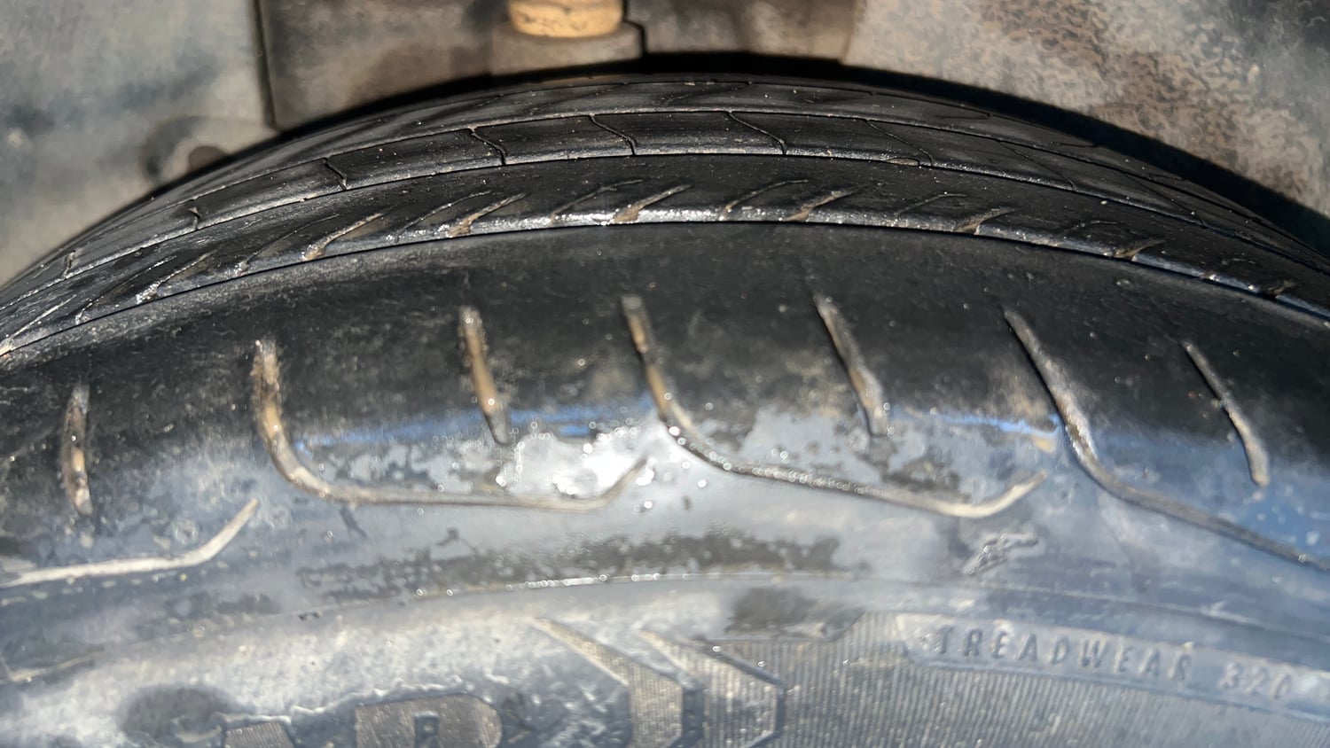 Used 2019 kia Seltos GTX Plus DCT 1.4 Petrol Automatic tyres RIGHT REAR TYRE TREAD VIEW