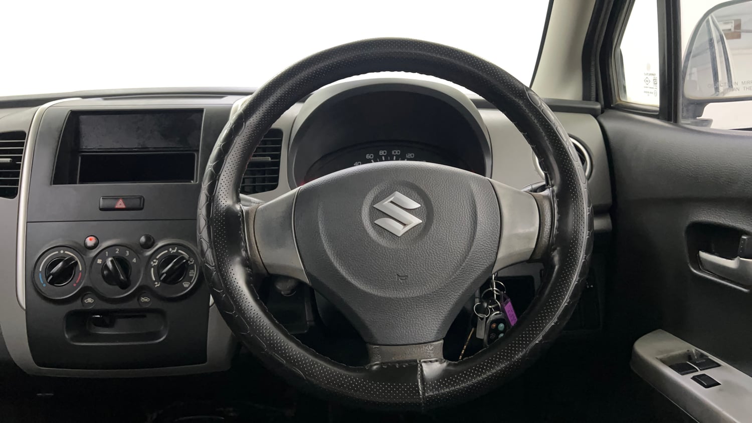 Used 2012 Maruti Suzuki Wagon R LXi Petrol Manual interior STEERING VIEW