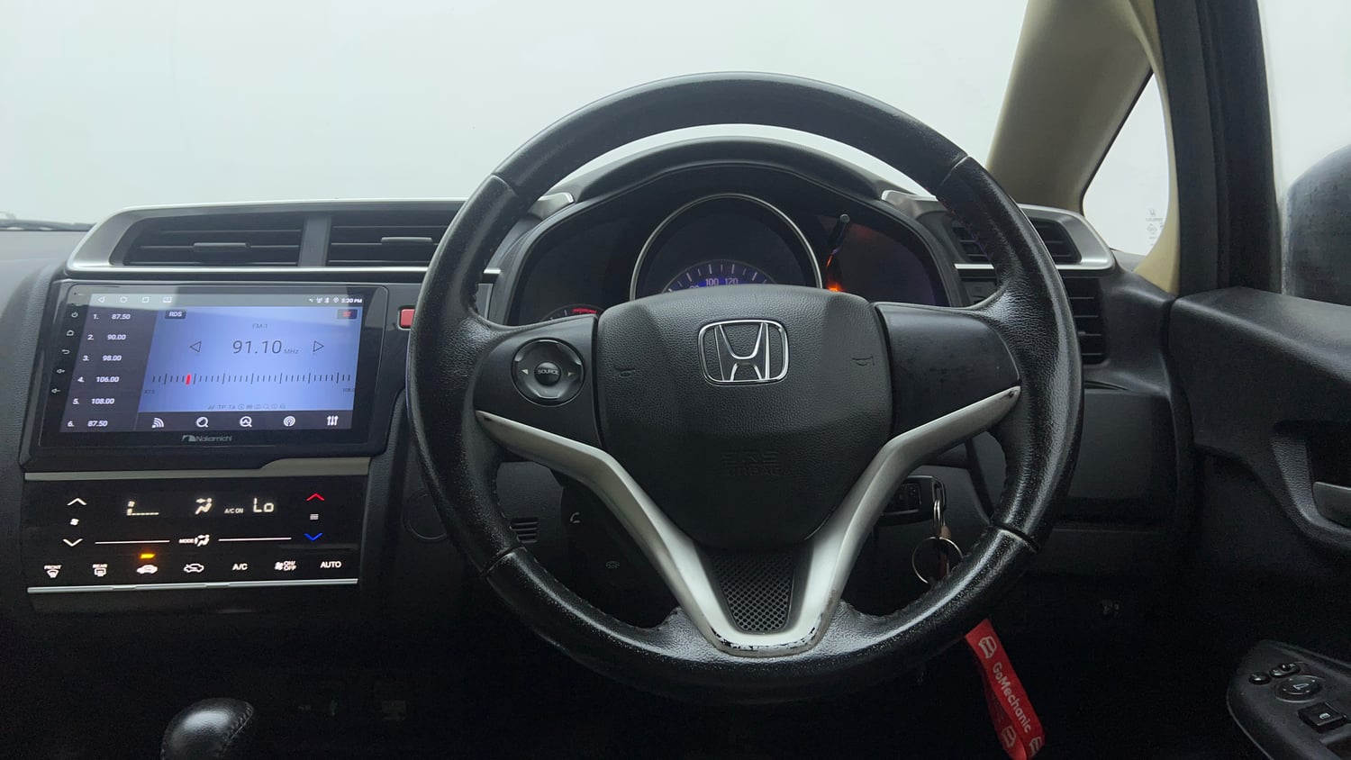Used 2015 Honda Jazz V AT Petrol Petrol Automatic interior STEERING VIEW